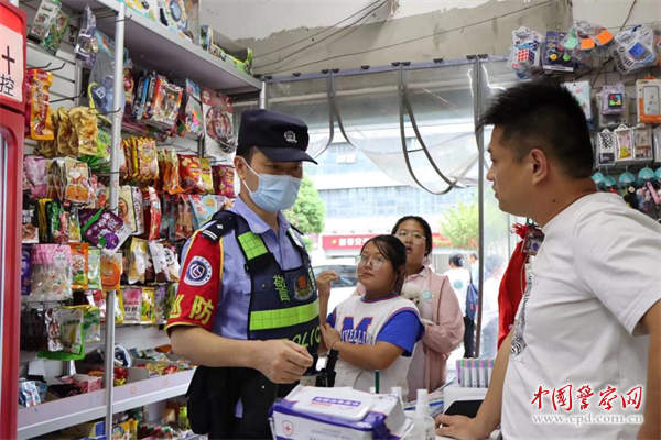 bobty体育在线【开学了】常州3000余警力全力守护学生平安上学路